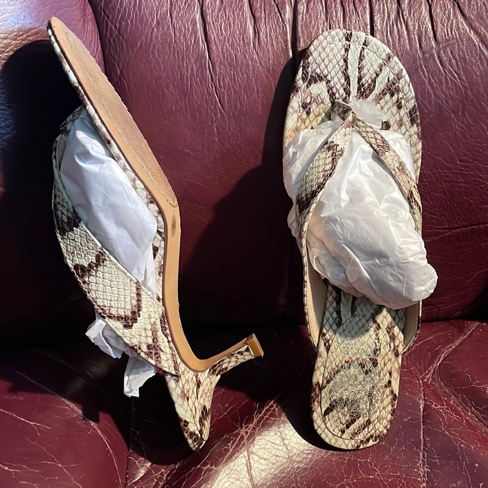 Reptile print kitten heel